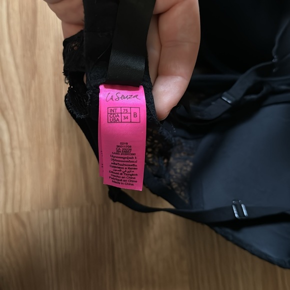 34B Bra La Senza ✨4/30$✨ - Picture 3 of 3